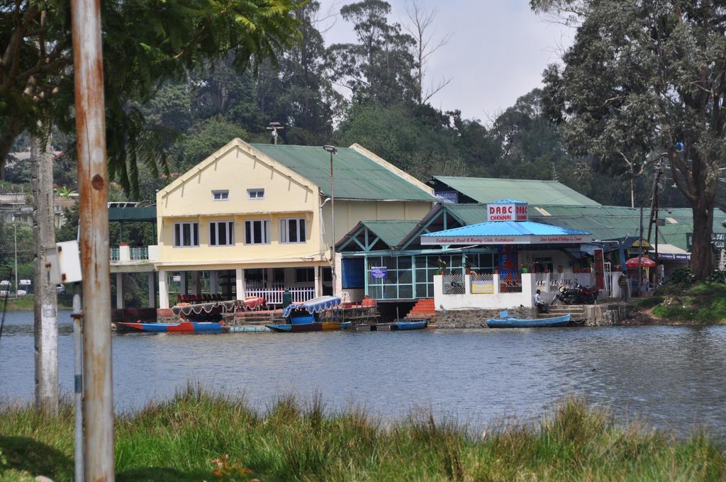 Jc Woodville Manor Kodaikanal Exteriör bild
